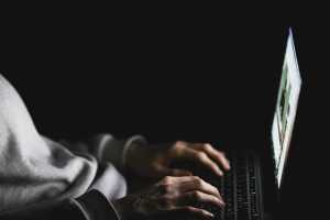 Need to surf the web anonymously? These 4 tools can help