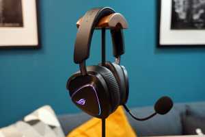 Asus ROG Delta II review: Premium sound but cumbersome ear pads