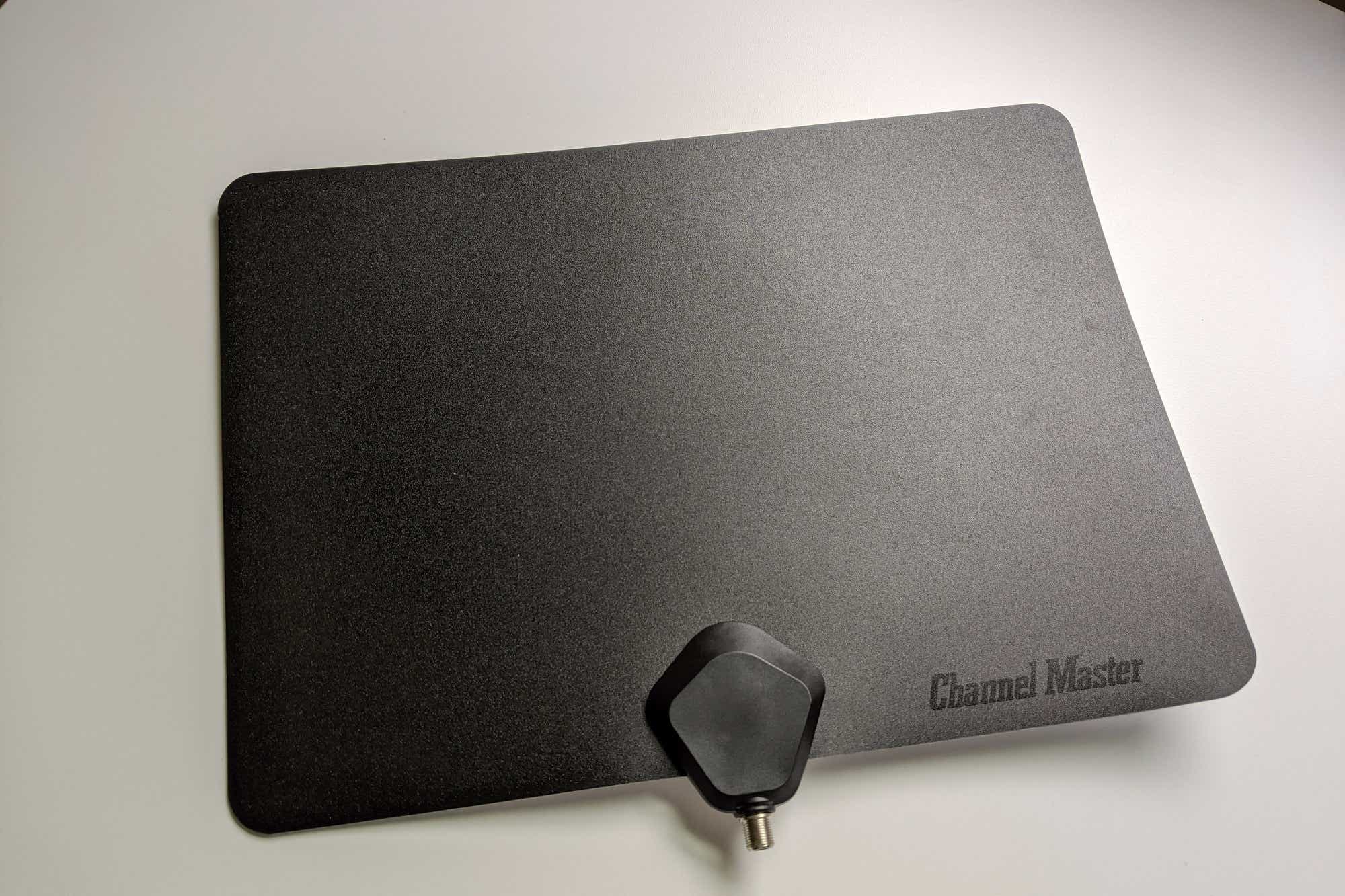 Channel Master Flatenna 35 - Best budget-priced indoor TV antenna