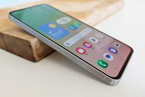 Google paid Samsung to preload and integrate Gemini AI on phones