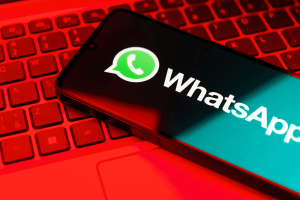 This WhatsApp security flaw leaves your PC open to malware. Update now!